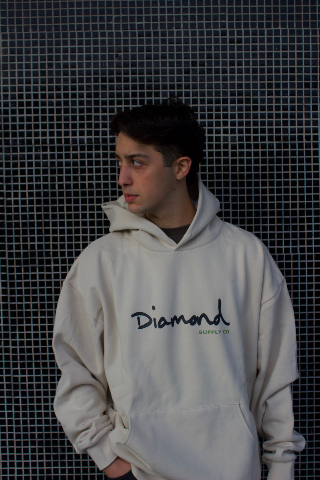 Poleron Diamond Supply OG Script Ivory